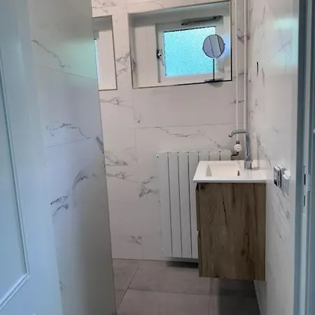 't Esdoorntje 펜션 *