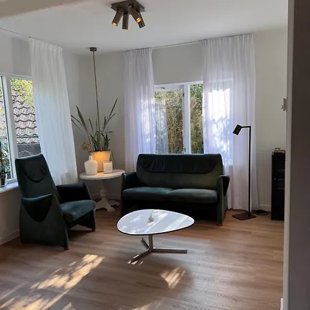 't Esdoorntje Semesterbostad